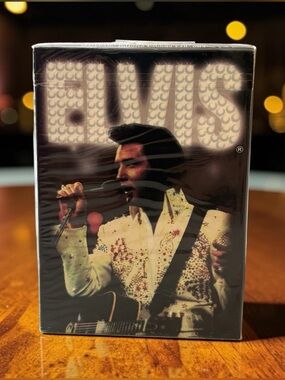 Elvis Presley, Vintage 2000 Bicycle Playing Cards Sealed Graceland Photos #615